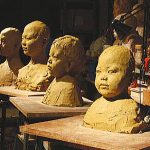 55×90×117cm　粘土