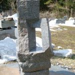 105×50×30cm　白御影石