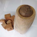 110×170×80cm　木（エンジュ、クス、ケヤキ、カツラ）