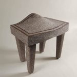 96×102×65cm　赤御影石、ステンレス