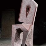 200×75×73cm　赤御影石