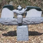 170×200×40cm　御影石、真鍮