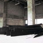 110×550×220cm　木、ステンレス