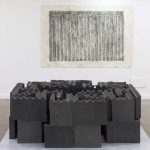 55×157×157cm　黒御影石、紙、鉛