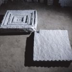 37×240×210cm　白御影石