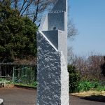 313×173×110cm　白御影石