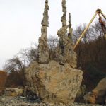 400×150×100cm　安山岩