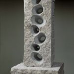 172×70×58cm　白御影石