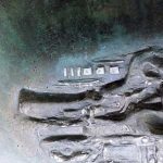 44×65×40cm　ブロンズ、木