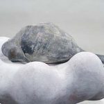 170×170×170cm　ブロンズ、ガラス、陶、木