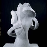 168×96×61cm　御影石