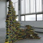 270×220×220cm　楠、アクリル