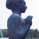 180×63×45cm　黒御影石