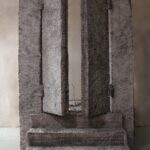 第96回2022 記憶と残像〜蔵〜 230x170x210cm 木（ユリノキ）