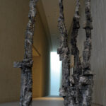 270×200×60cm　黒御影