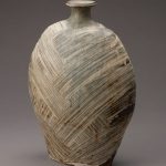 小林渡（陶）工芸部奨励賞　44.6×34.5×17cm