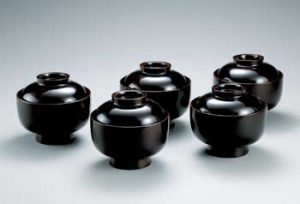 黒田辰秋 溜漆欅大平碗 東京国立近代美術館