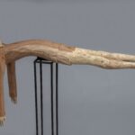 64×120×38cm  オニグルミ、彩色