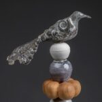 55×40×40cm ブロンズ、陶、樟、大理石、ガラス